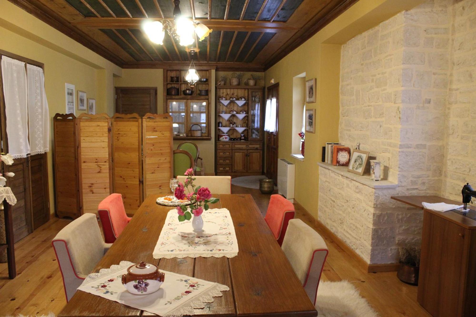 Traditional Guesthouse Marousio Rodavgi Esterno foto