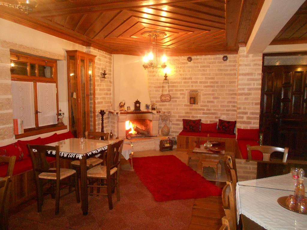 Traditional Guesthouse Marousio Rodavgi Esterno foto